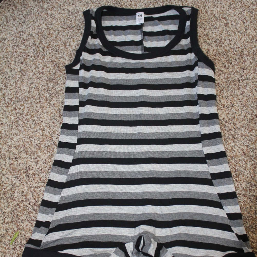 N2N, Black, Grey and white Singlet, Large